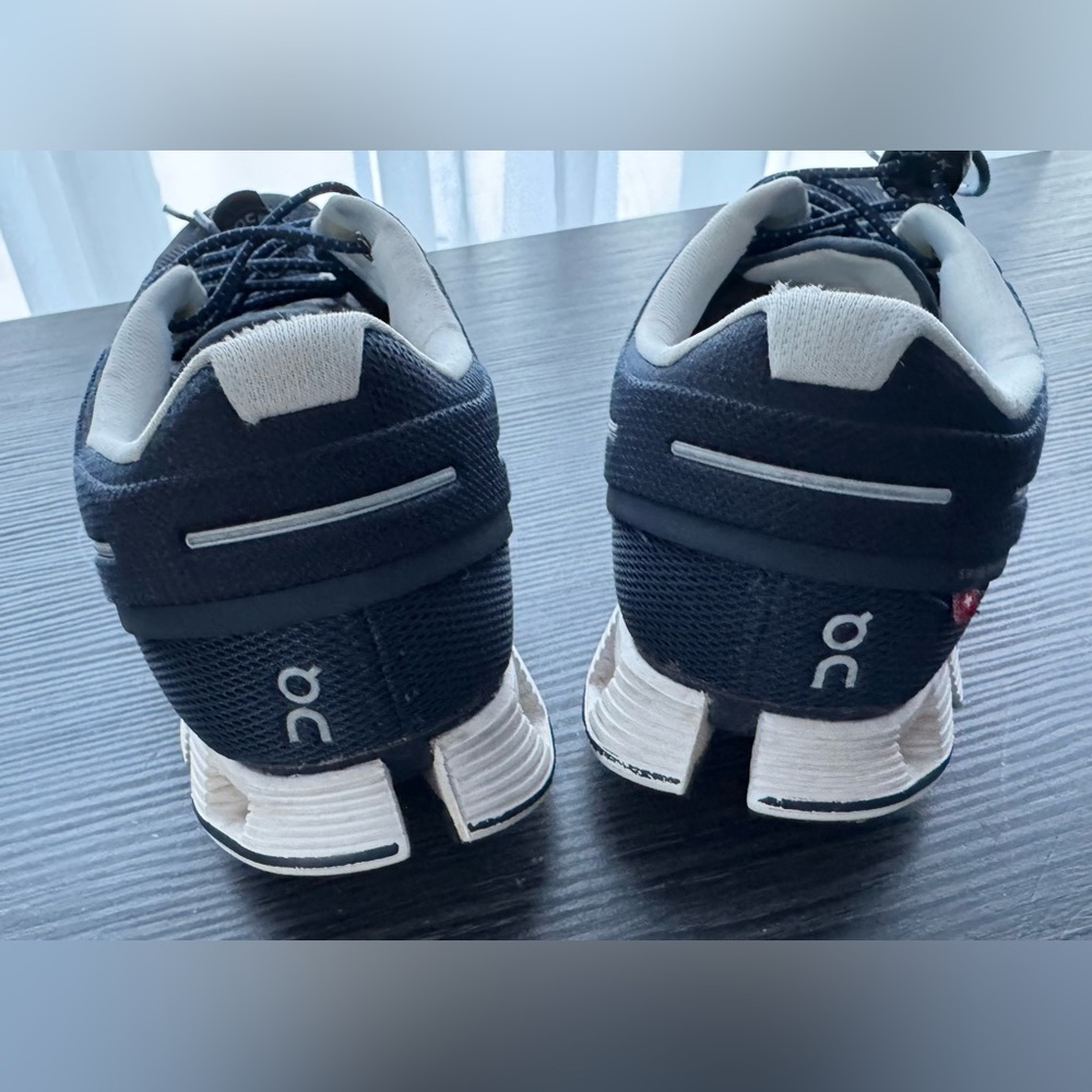 On Cloud 5 Running Shoes Mens Size 10,5 Navy Blue White Athletic Gym Sneakers - Picture 6 of 9